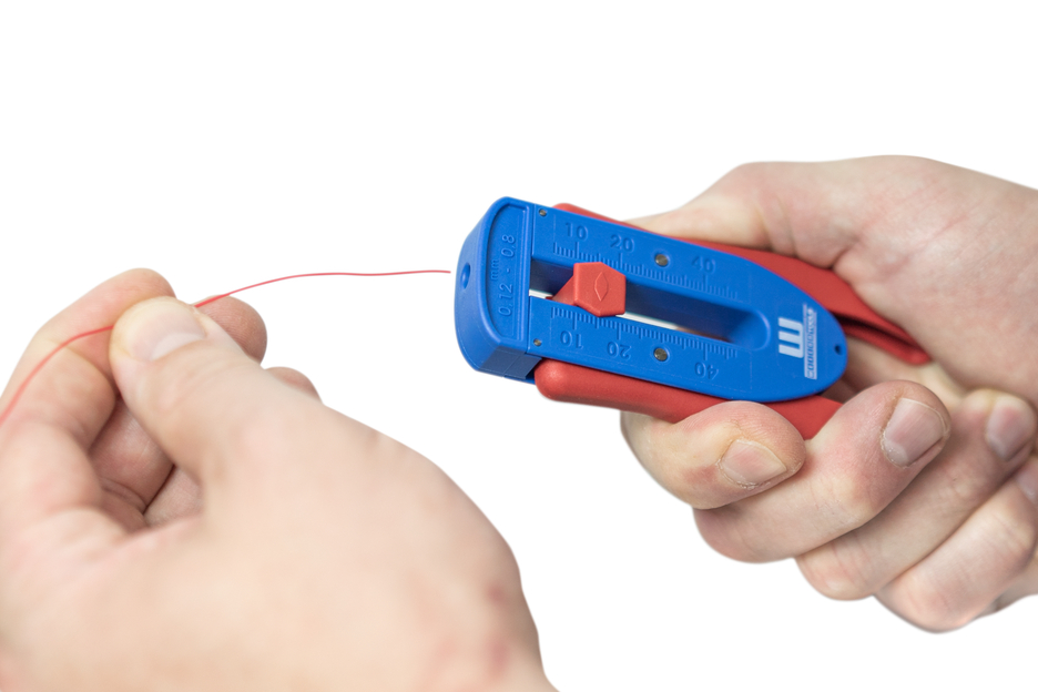 Dezizolator S | pentru cabluri si conductori subtiri, cu interval de lucru intre 0,12 mm - 0,8 mm (36-20 AWG)