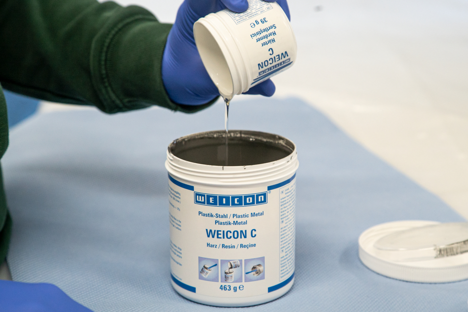 WEICON C | sistem de rasini epoxidice cu pulbere de aluminiu pentru reparatii si turnare in forma