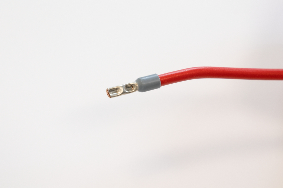 Foarfecă electrician XL | diametru mare al mânerului pentru mâini mici și mari pentru a permite transmiterea puterii maxime și utilizarea în siguranță