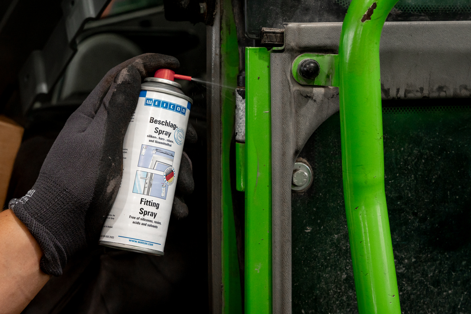 Spray feronerie | ulei de lubrifiere si ingrijire