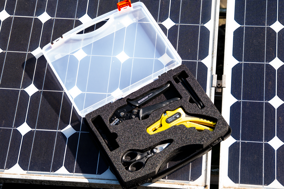 Set fotovoltaic | Set pentru instalații fotovoltaice