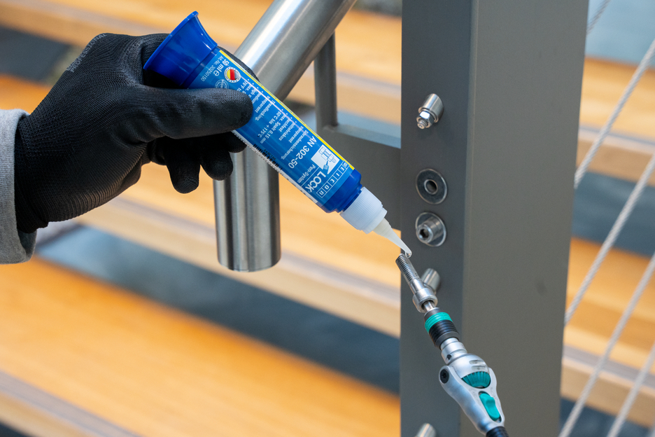 WEICONLOCK® AN 302-50 | rezistenta inalta, vascozitate medie