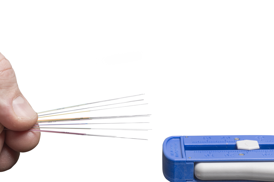 Dezizolator fibră optică | pentru dezizolarea cablurilor de fibra optica  Ø 0,125 mm