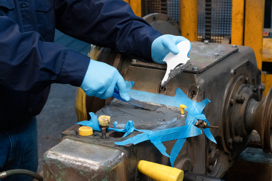 WEICON HB 300 | sistem de rasini epoxidice cu rezistenta la temperaturi inalte, pentru reparatii