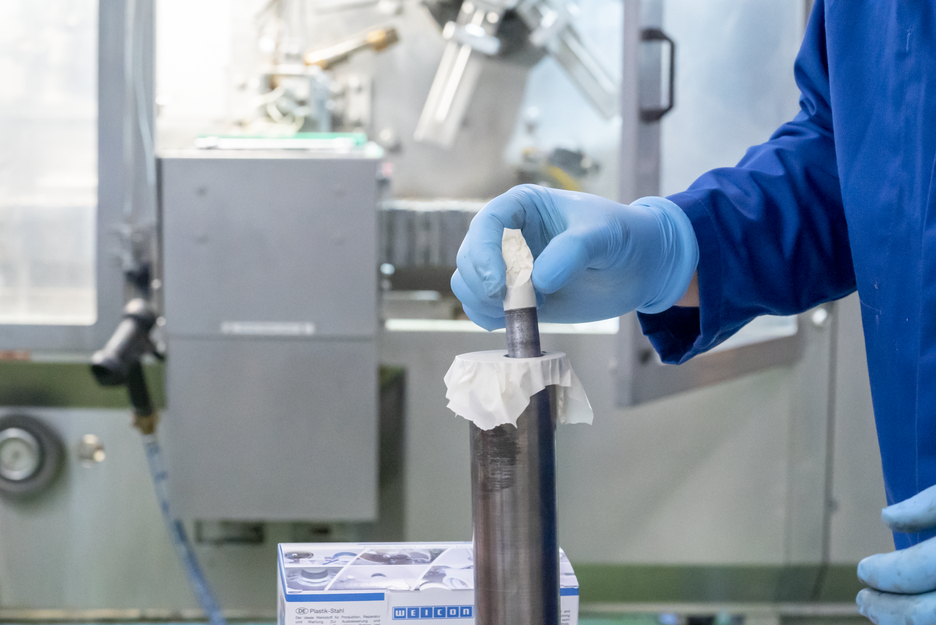 WEICON C | sistem de rasini epoxidice cu pulbere de aluminiu pentru reparatii si turnare in forma