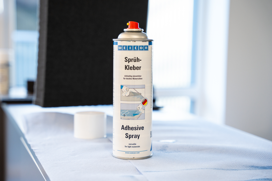 Spray adeziv | spray adeziv de contact, ideal pentru carton si hartie