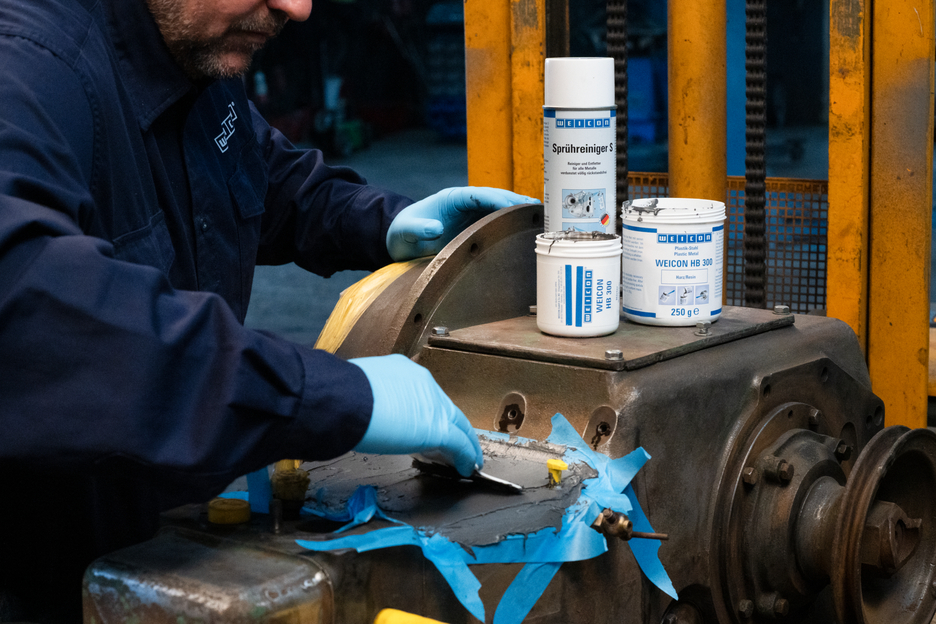 WEICON HB 300 | sistem de rasini epoxidice cu rezistenta la temperaturi inalte, pentru reparatii