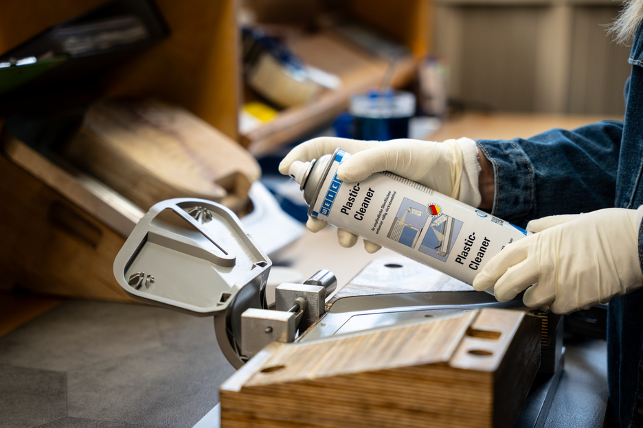 Curatitor materiale plastice | pentru aplicatii de curatare materiale plastice