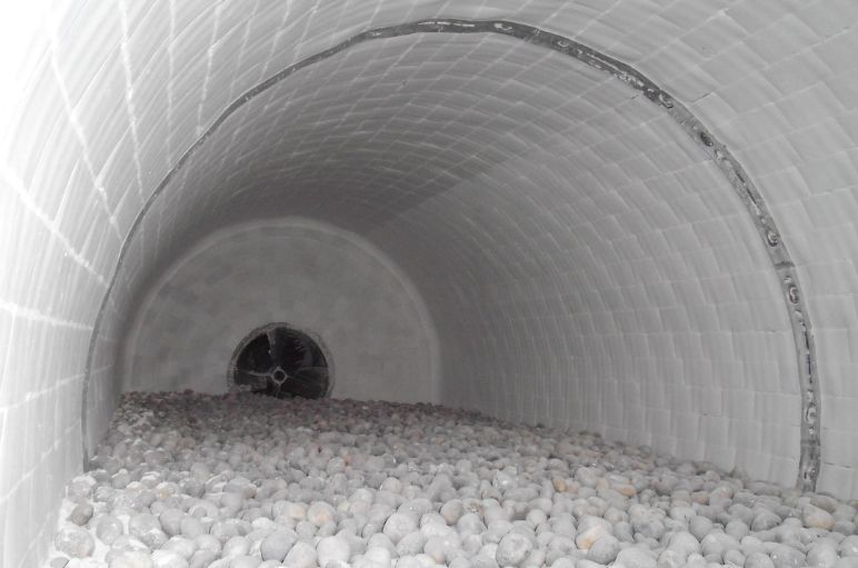 Moara albă din interior