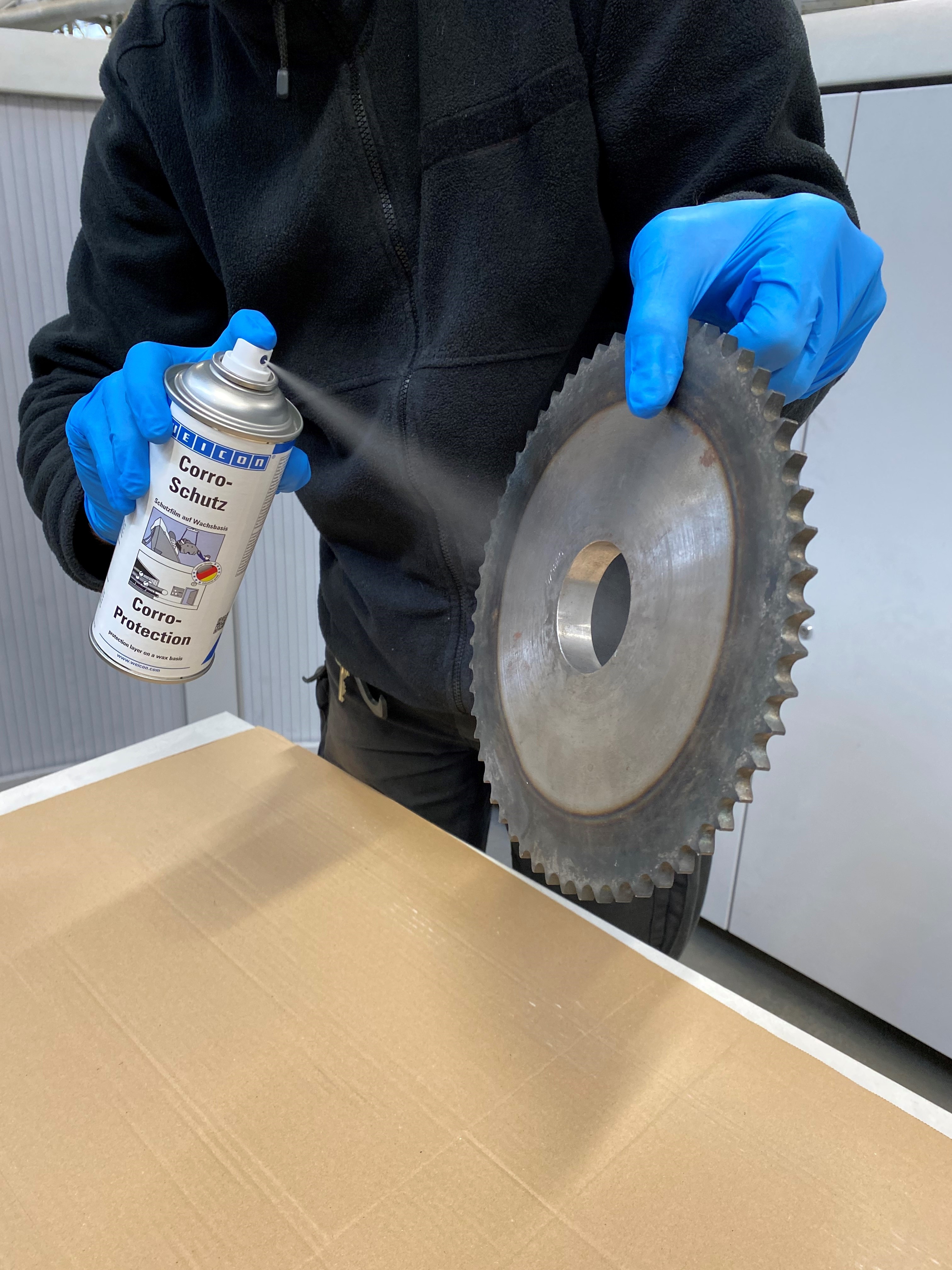 Spray protecție anticorozivă | Protecție anticorozivă  pe bază de ceară  pentru conservare