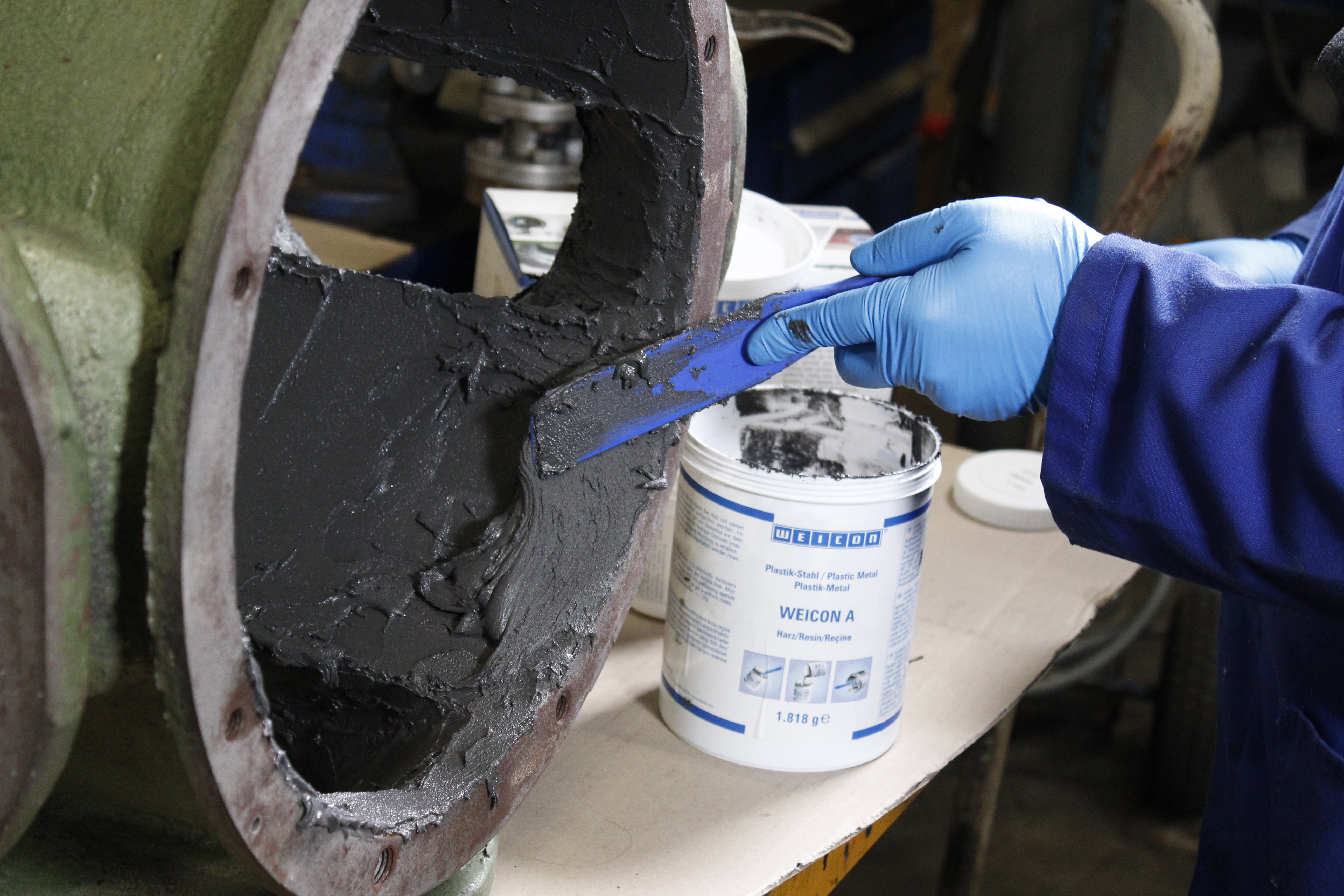 WEICON A | sistem de rasini epoxidice pentru reparatii si umplere gauri, produs cu certificare DNV