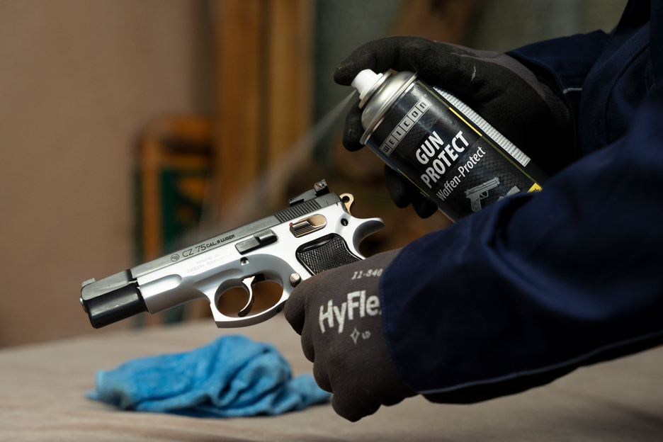 Spray protecție arme WEICON  | Protejează piesele metalice din dulapurile de arme împotriva coroziunii